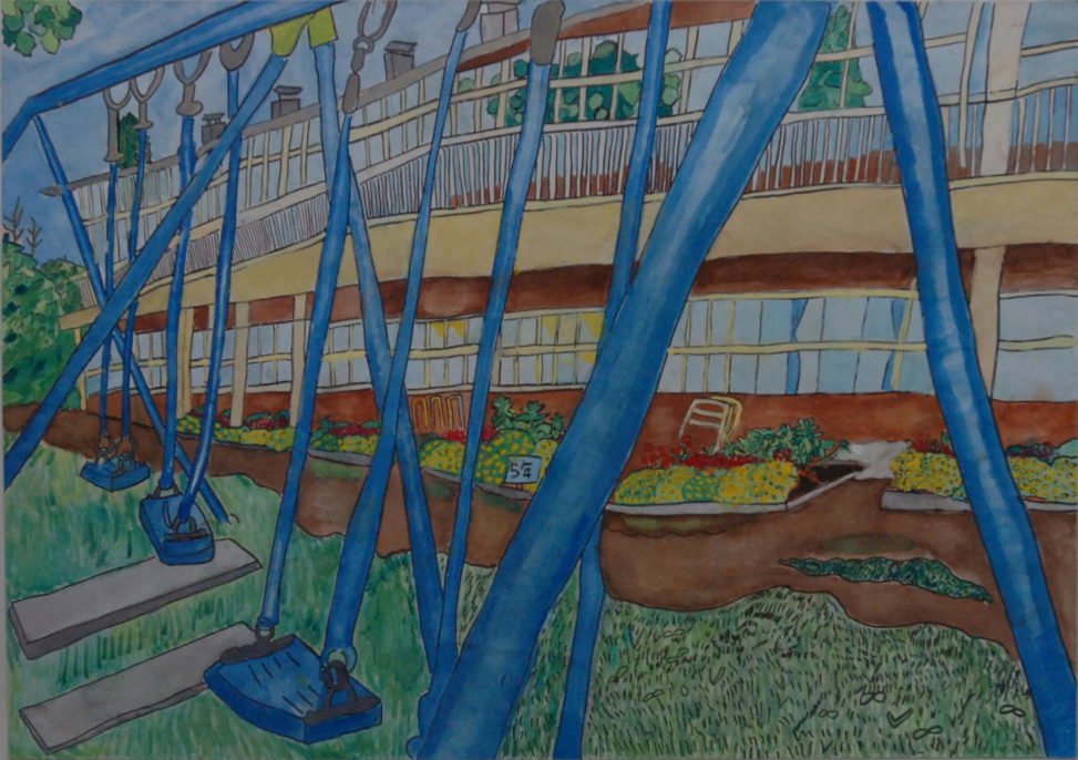 ブランコから見た校舎